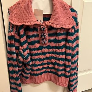 Zara sweater with tags